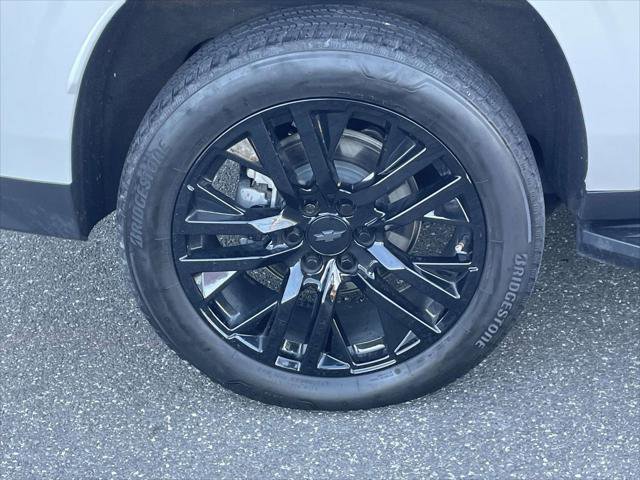 Used 2023 Chevrolet Suburban Premier w/ Advanced Technology Package image 9