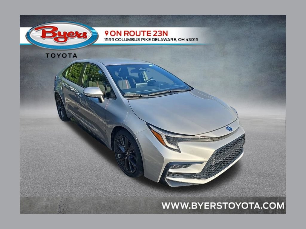 Used 2025 Toyota Corolla SE FWD image 1
