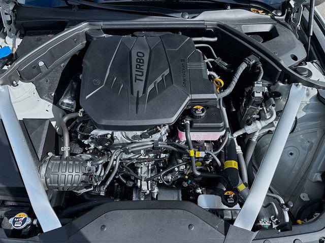 Used 2026 Genesis G70 2.5T image 29