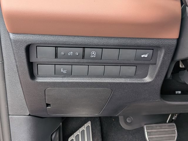 New 2026 Mitsubishi Outlander SEL FWD image 16