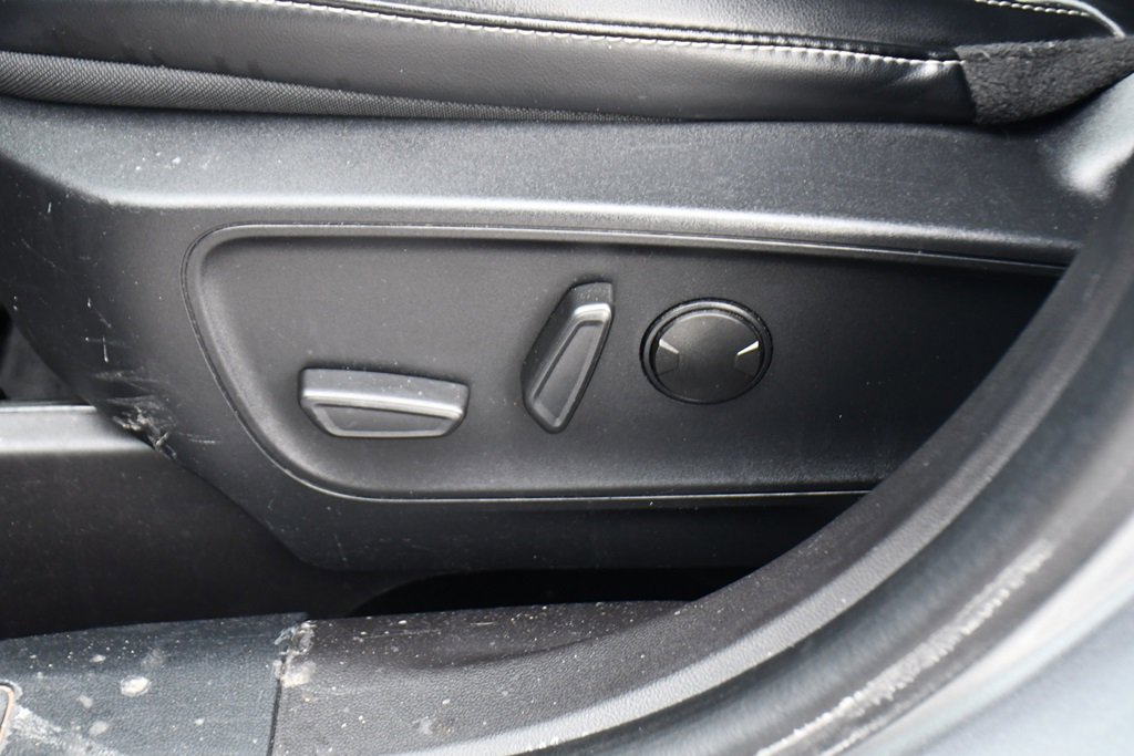 Used 2024 Ford Escape Platinum image 14