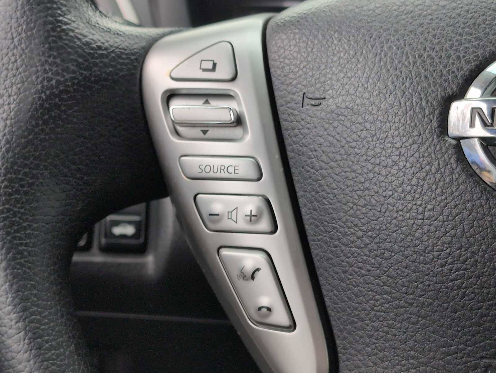 Used 2015 Nissan Sentra S image 23