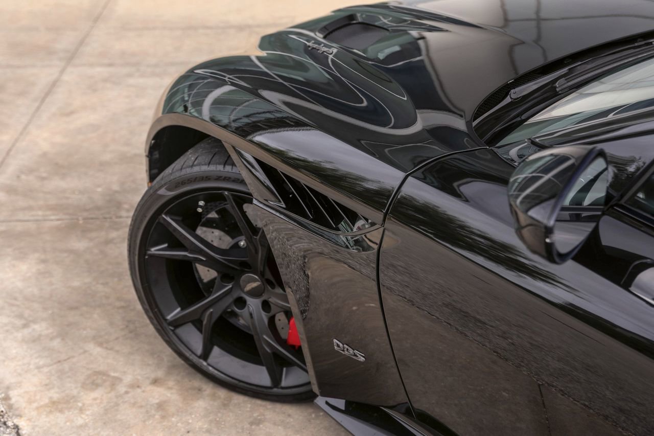 Used 2019 Aston Martin DBS Superleggera RWD image 27