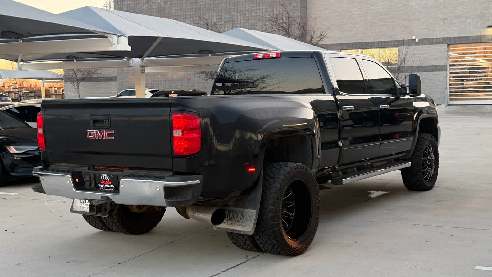 Used 2015 GMC Sierra 3500 SLT w/ Duramax Plus Package image 5