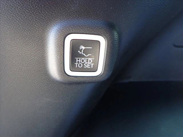 New 2026 Jeep Cherokee Overland image 9