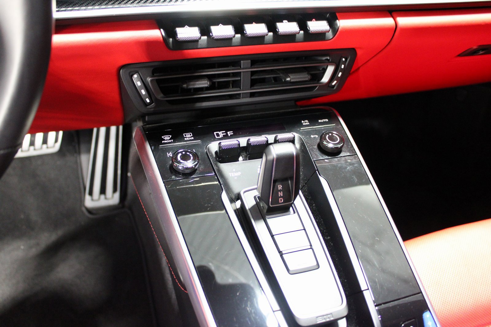 Used 2024 Porsche 911 Turbo S image 40