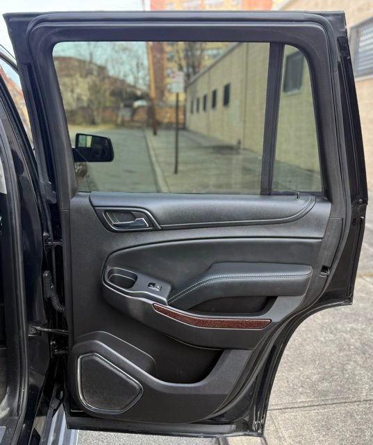 Used 2017 GMC Yukon SLT image 28