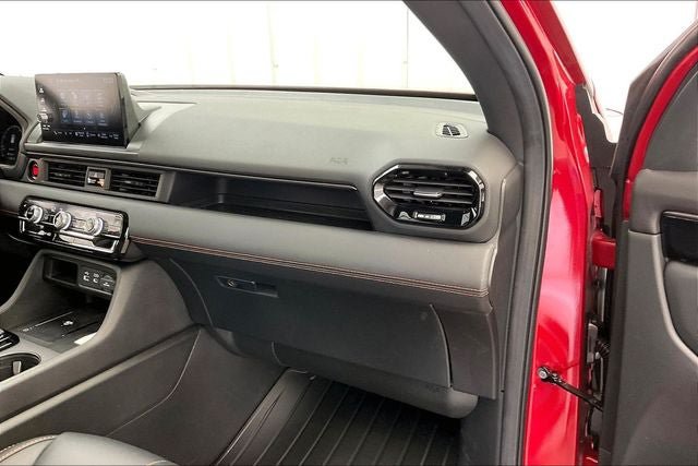Certified 2025 Honda Pilot TrailSport image 18