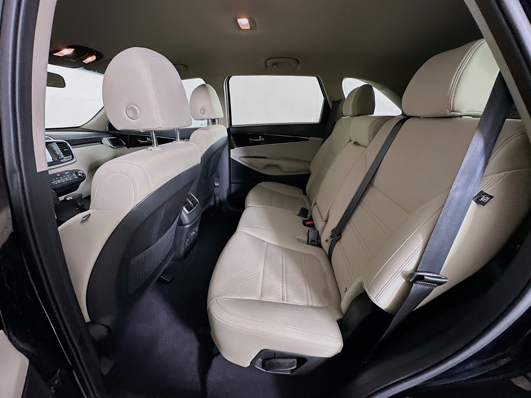 Used 2019 Kia Sorento LX image 26