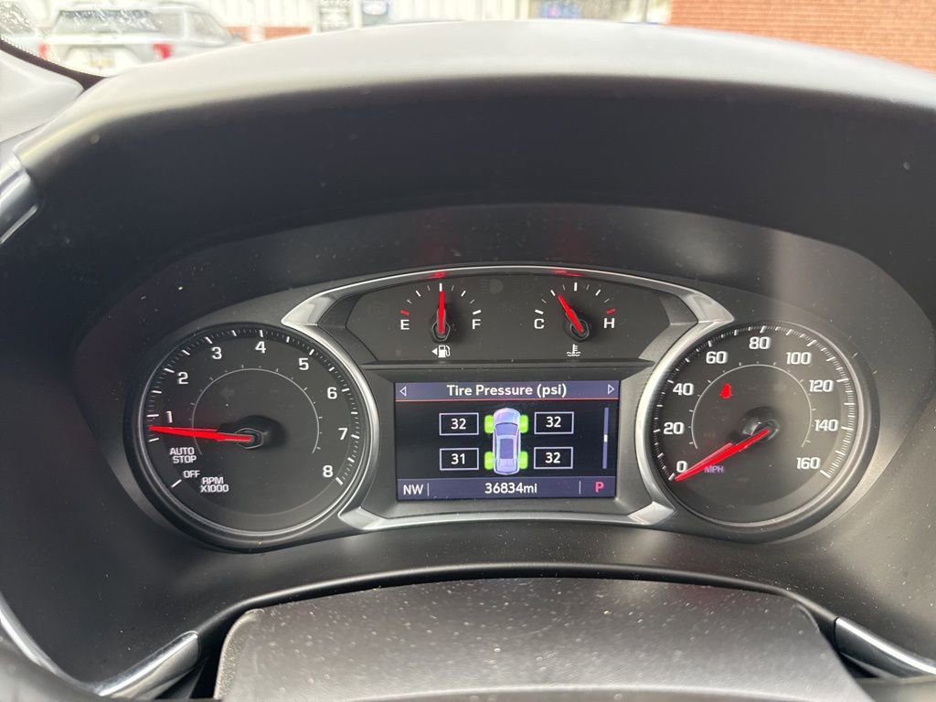 Used 2019 Chevrolet Equinox LT w/ Sun & Navigation Package image 11