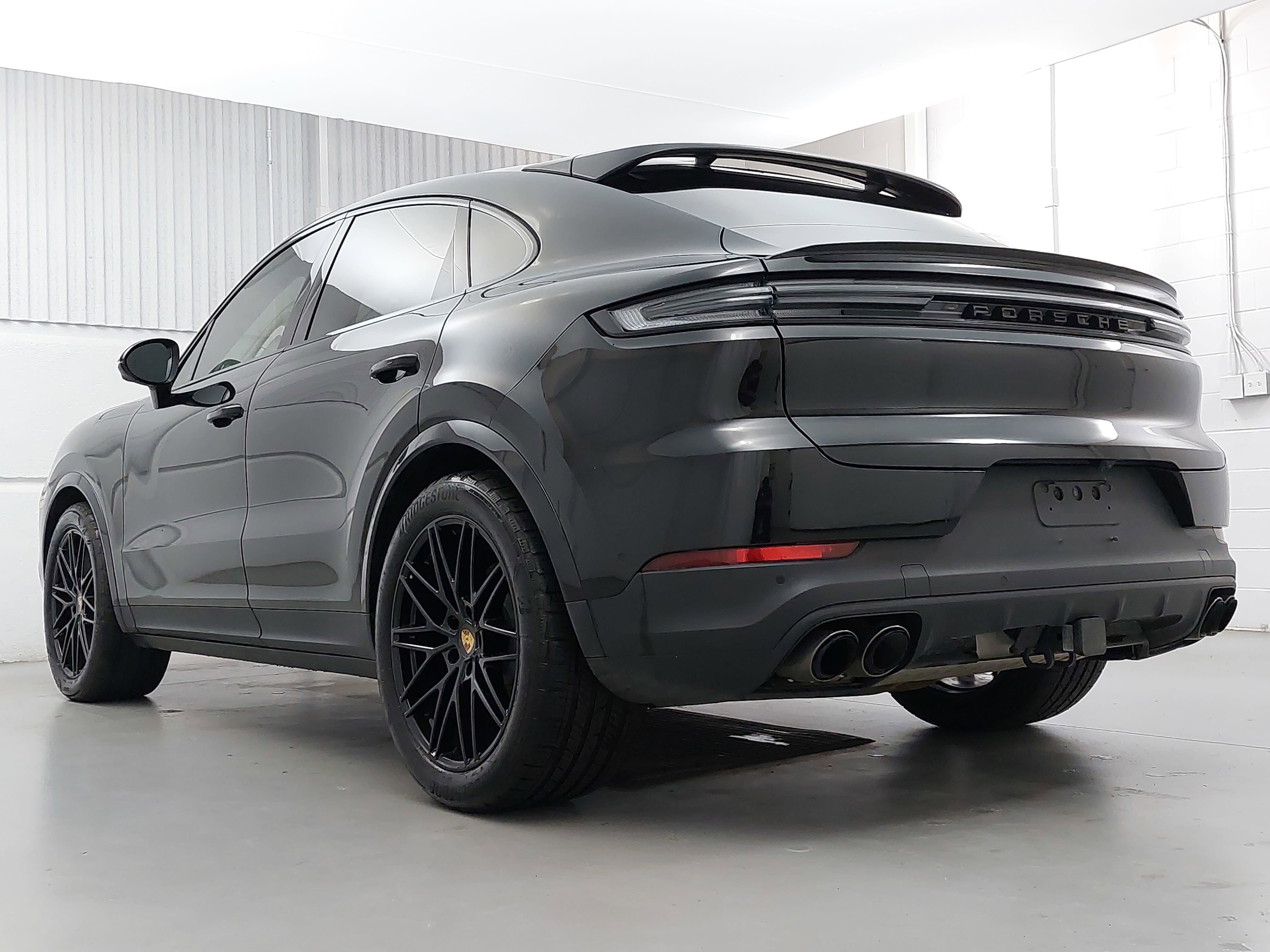Certified 2024 Porsche Cayenne Coupe AWD/4WD image 3