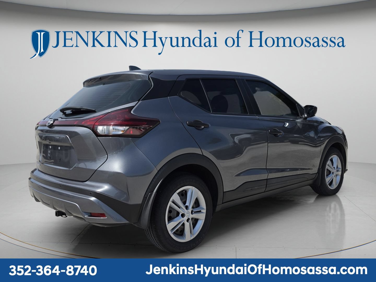 Used 2023 Nissan Kicks S FWD image 4