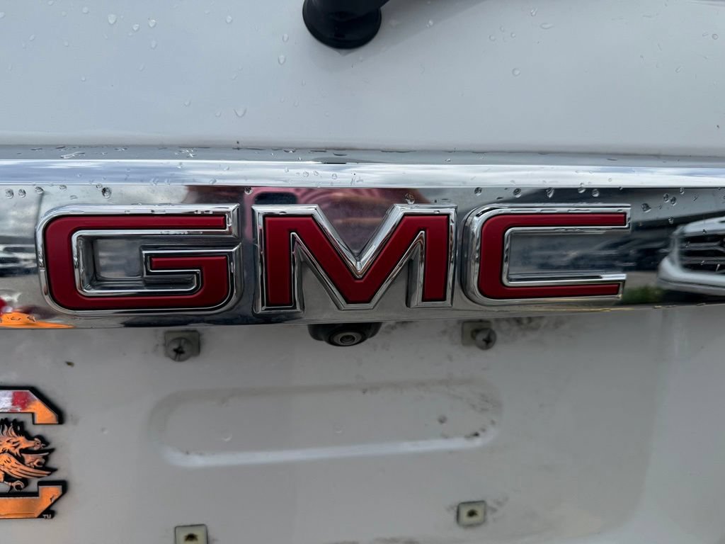 Used 2020 GMC Acadia SLT w/ Trailering Package FWD image 8