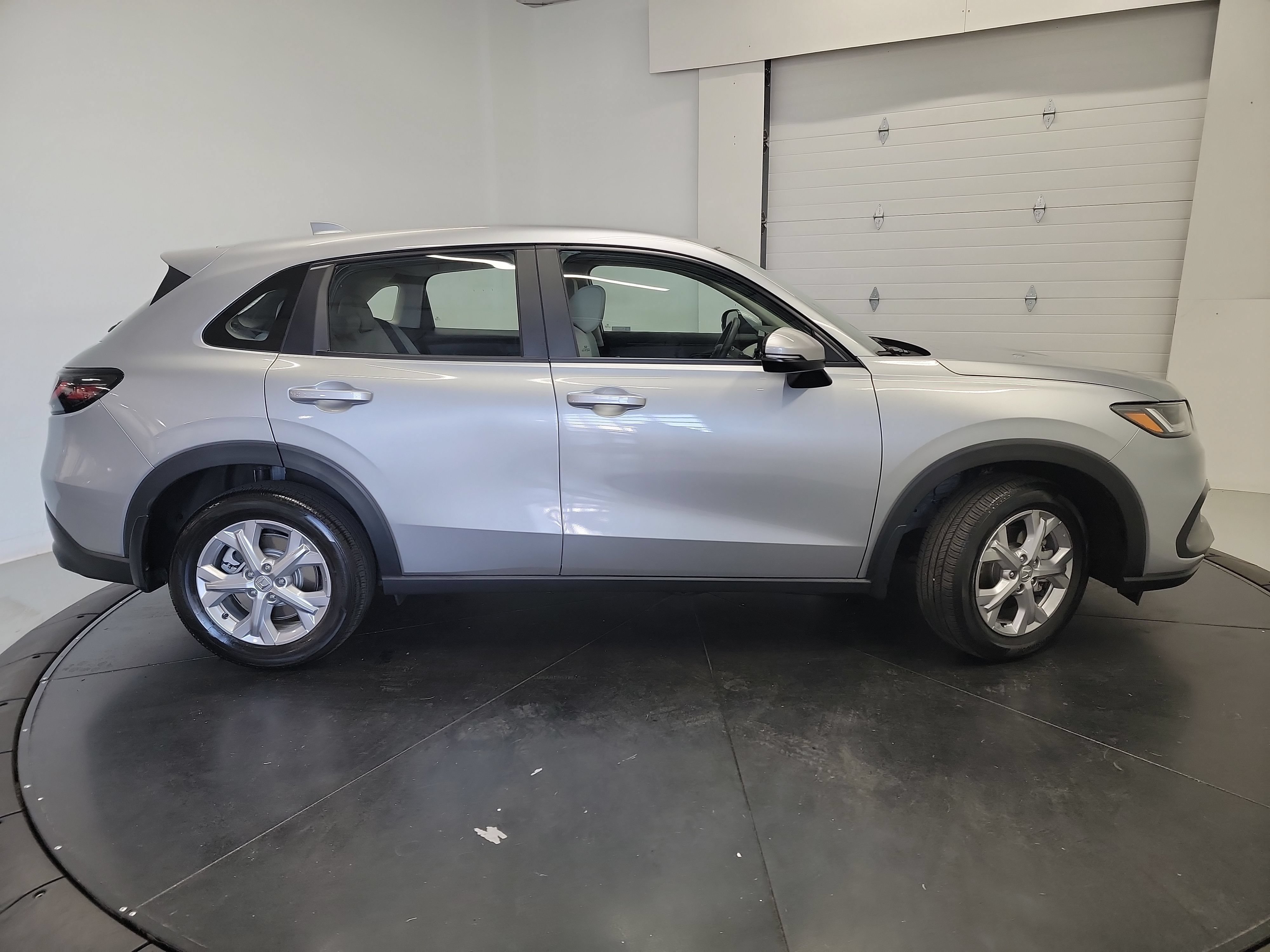 Used 2024 Honda HR-V LX image 11