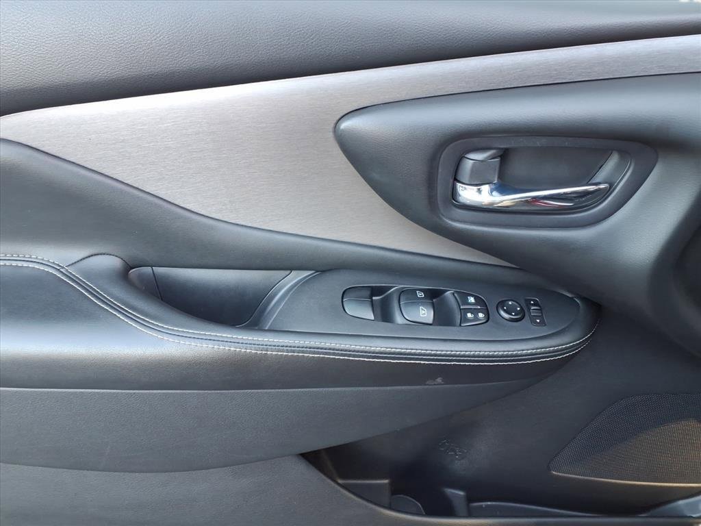 Used 2020 Nissan Murano SV image 12