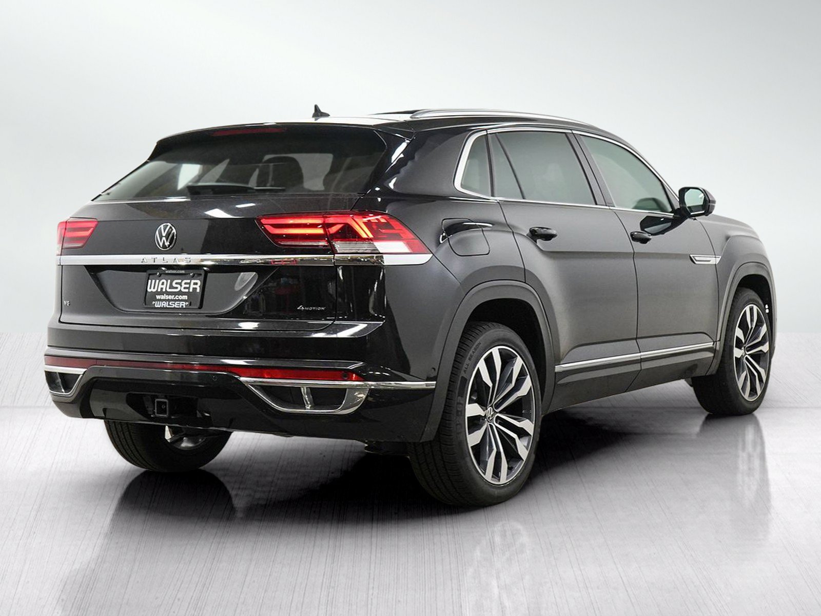 Used 2023 Volkswagen Atlas Cross Sport SEL Premium R-Line AWD/4WD image 6