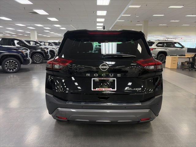Used 2023 Nissan Rogue SL w/ SL Premium Package AWD/4WD image 7