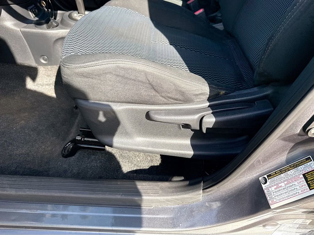 Used 2018 Nissan Versa Note SV image 25