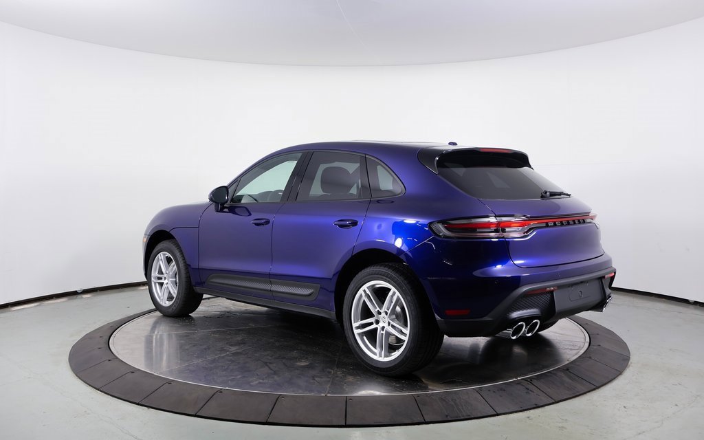 Used 2025 Porsche Macan image 3