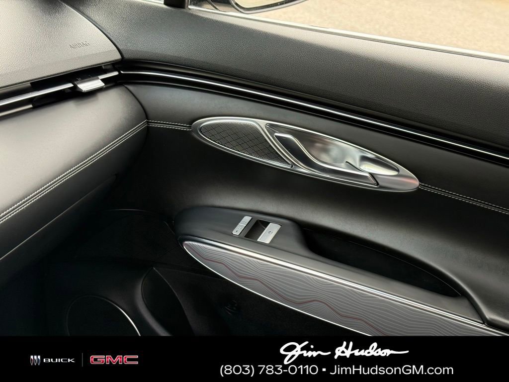 Used 2023 Genesis GV70 2.5T w/ Advanced Package image 37