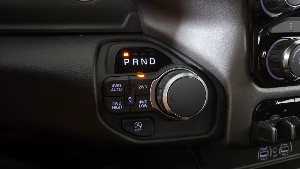 New 2026 RAM 1500 4x4 Crew Cab image 18