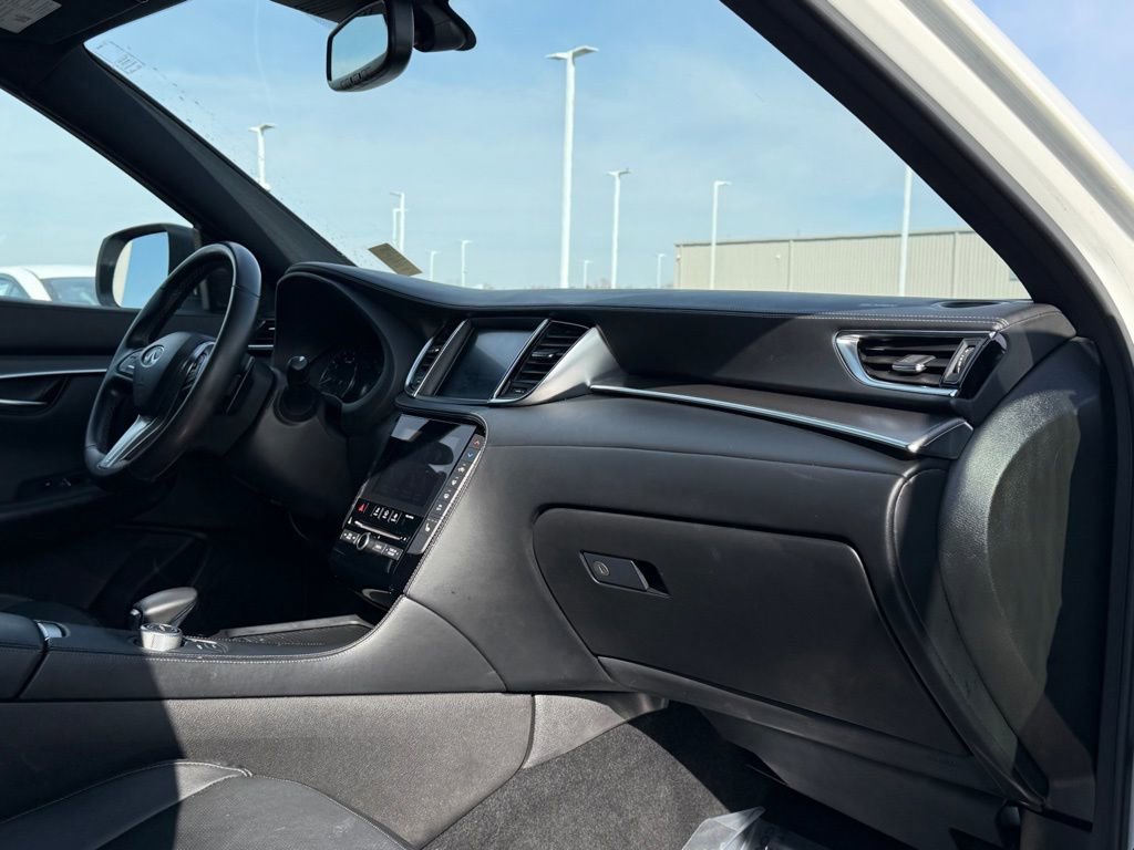 Used 2022 INFINITI QX50 Luxe w/ Appearance Package image 21