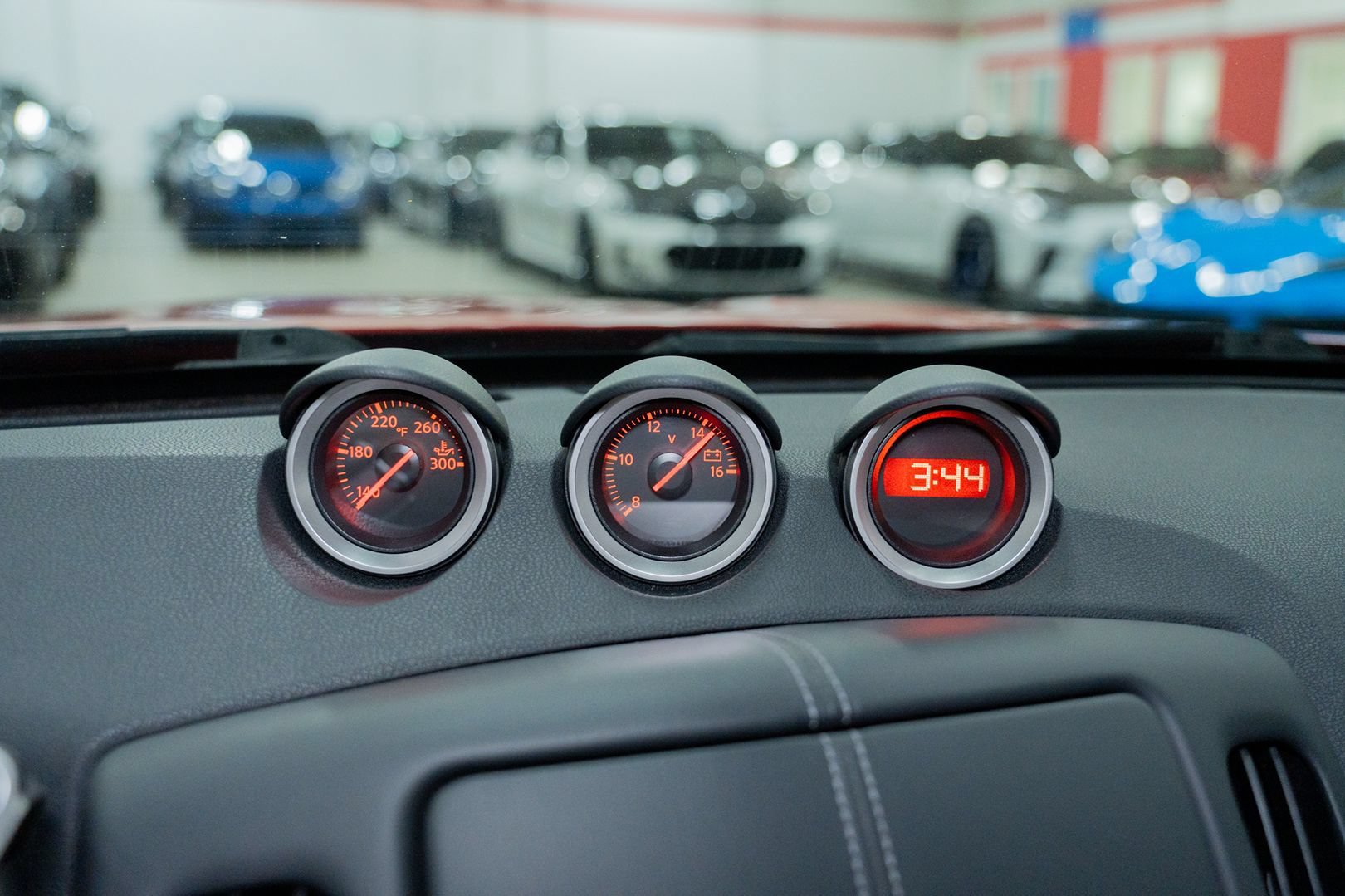 Used 2016 Nissan 370Z Coupe RWD image 27