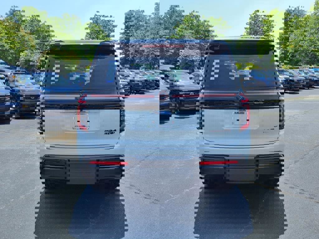 New 2025 Nissan Armada PRO-4X w/ Pro-4X Premium Package image 4