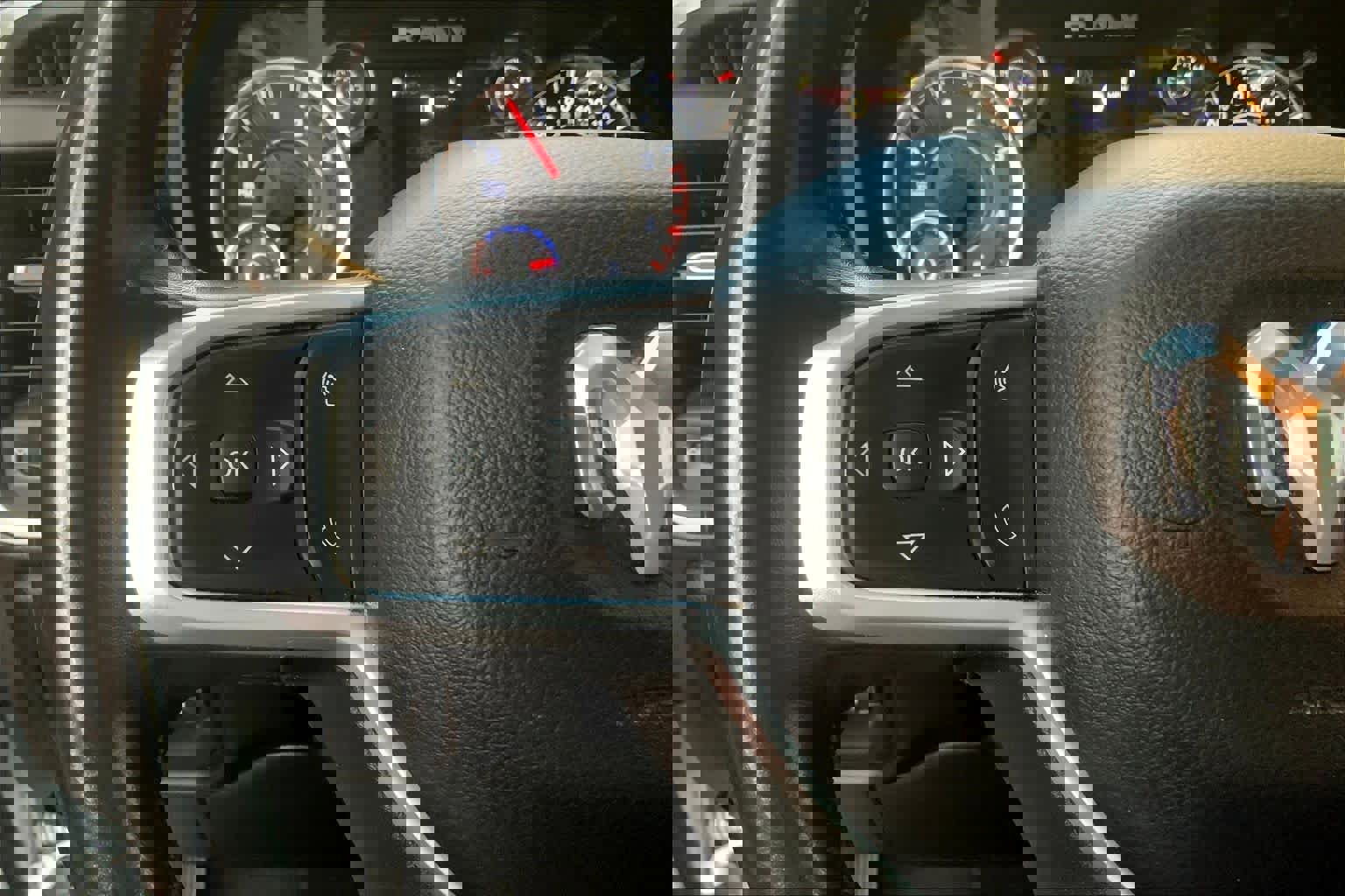 Used 2024 RAM 3500 Big Horn image 22