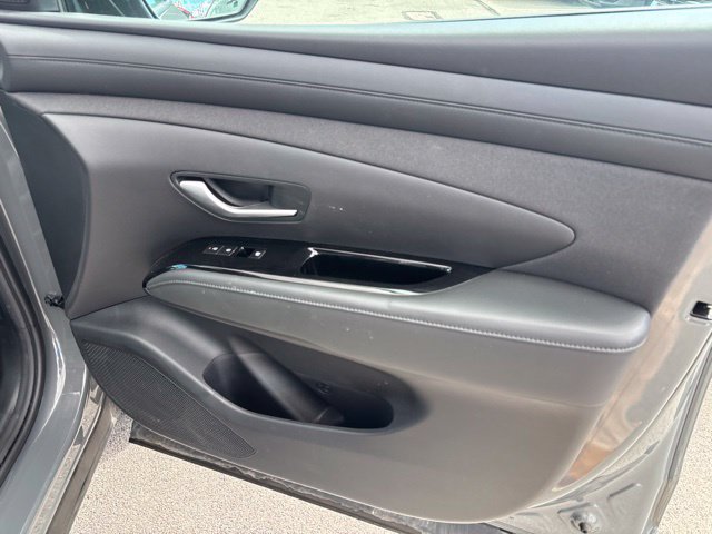 Used 2025 Hyundai Santa Cruz SEL FWD image 29