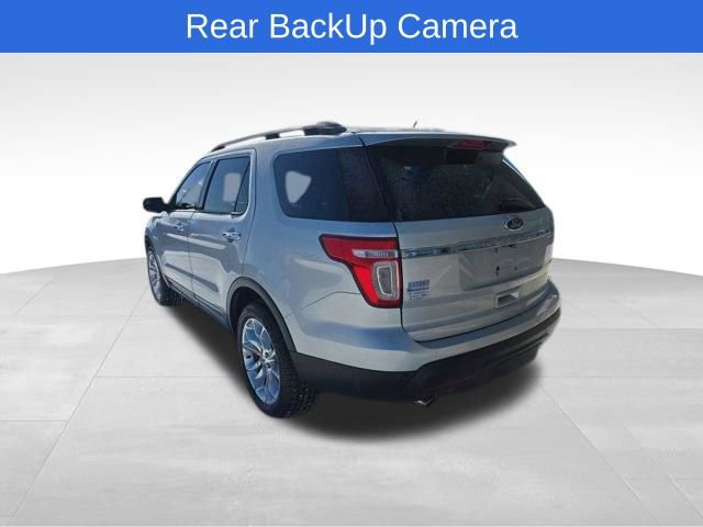 Used 2014 Ford Explorer XLT w/ Equipment Group 202A image 3