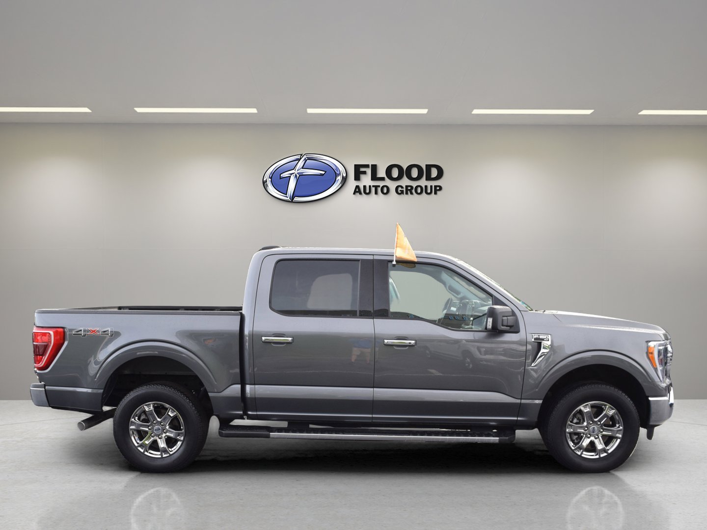Used 2022 Ford F150 XLT w/ Equipment Group 302A High AWD/4WD image 3