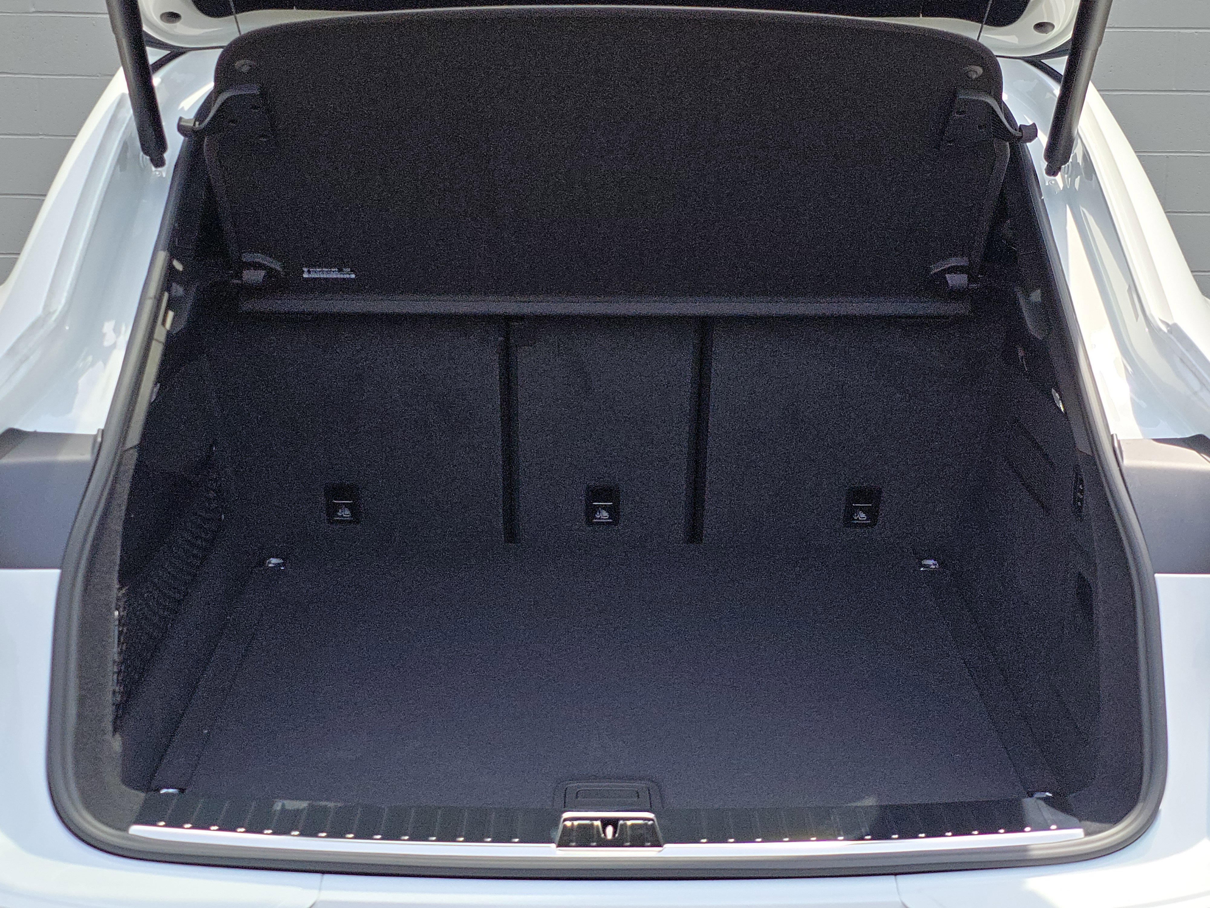 New 2025 Porsche Cayenne Coupe image 24