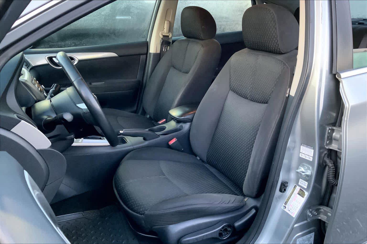 Used 2014 Nissan Sentra SR w/ SR Driver Package FWD image 8