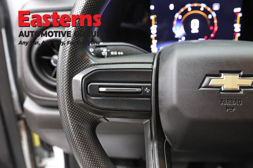 Used 2023 Chevrolet Colorado W/T image 15
