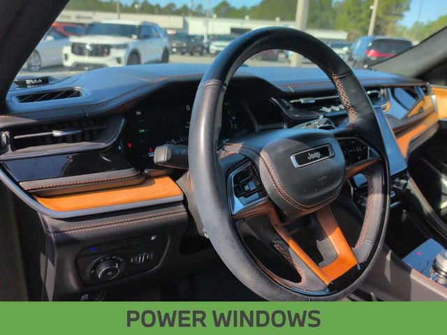 Used 2023 Jeep Grand Cherokee Summit image 13