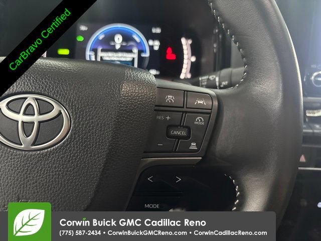 Used 2025 Toyota Camry SE FWD image 17
