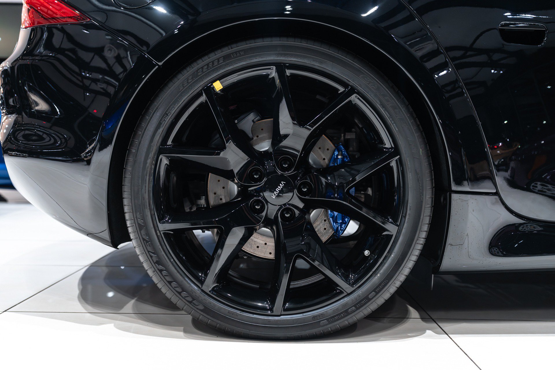 Used 2025 Karma Revero Luxury RWD image 61