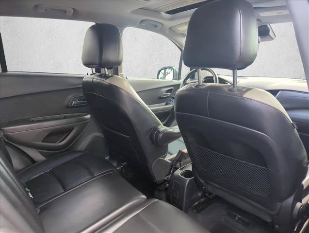Used 2018 Chevrolet Trax Premier w/ Midnight Edition FWD image 27