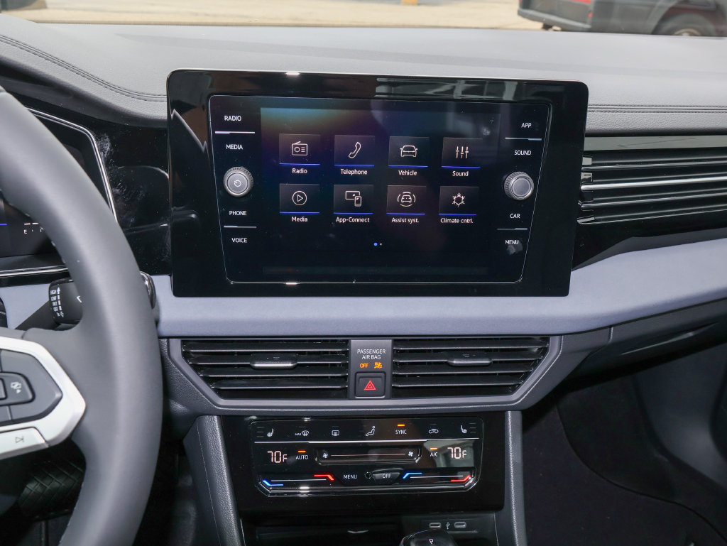 New 2027 Volkswagen Jetta SE FWD image 18