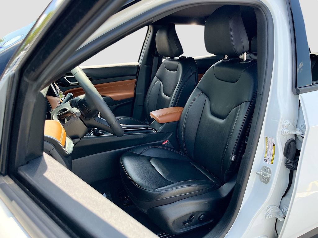 Certified 2024 Jeep Compass Limited AWD/4WD image 19