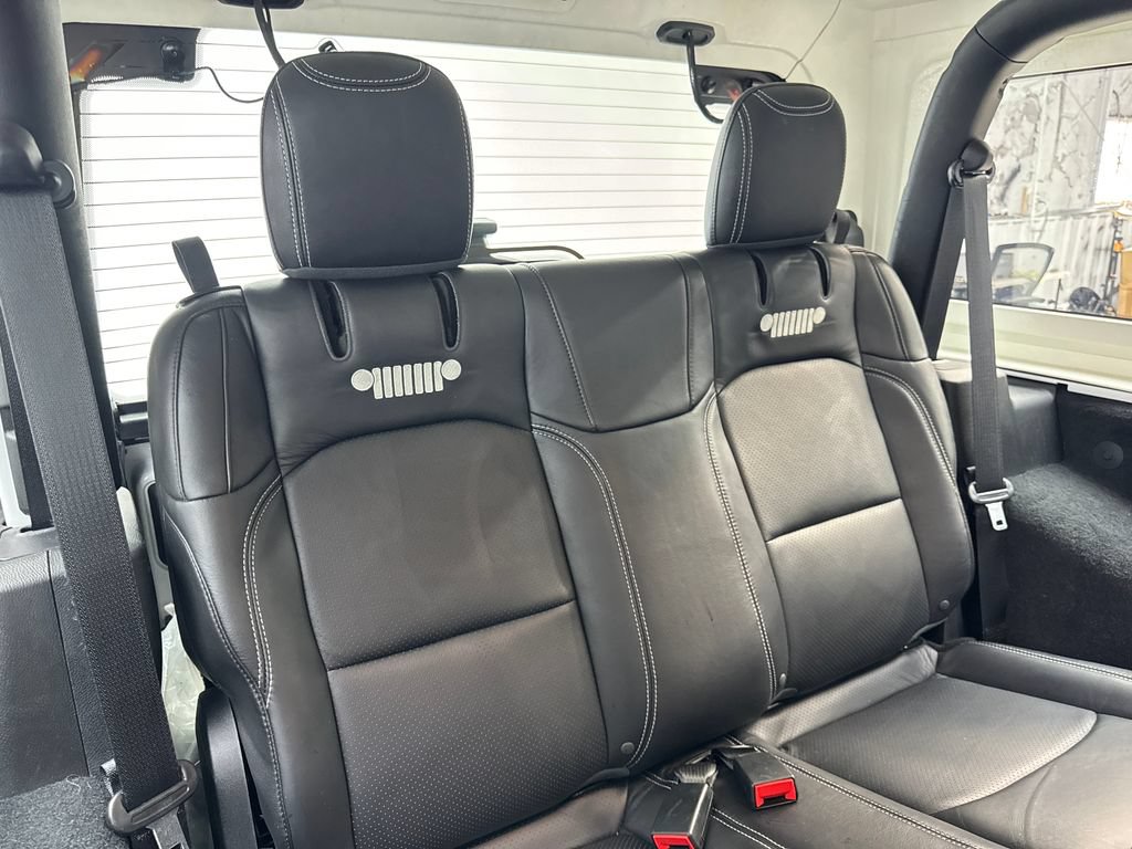 Used 2022 Jeep Wrangler Sport AWD/4WD image 35