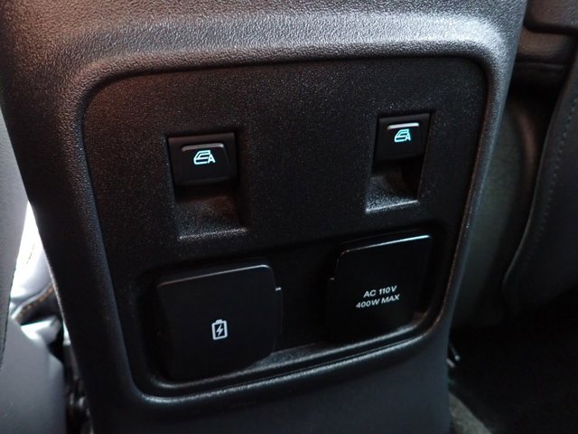 Certified 2024 Ford Bronco Badlands AWD/4WD image 10