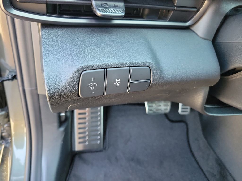 Used 2026 Hyundai Elantra Sport w/ Cargo Package FWD image 21