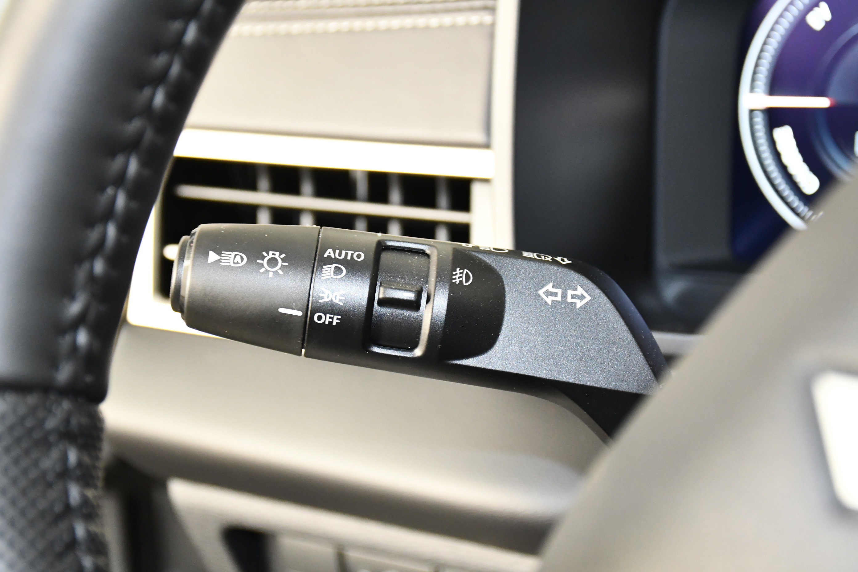 Used 2025 Mitsubishi Outlander SEL image 22