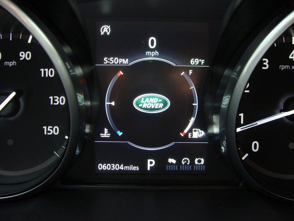 Used 2018 Land Rover Discovery Sport SE AWD/4WD image 13