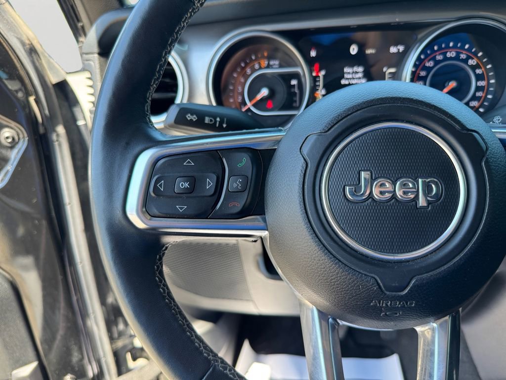Used 2018 Jeep Wrangler Unlimited Sahara image 21