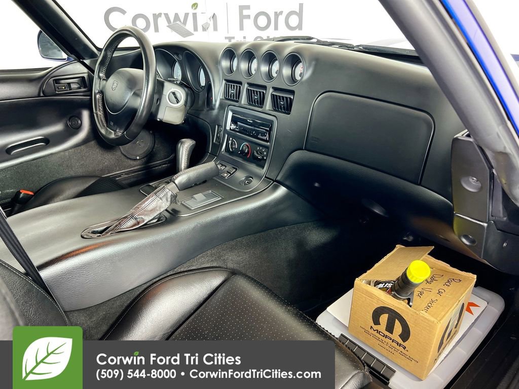 Used 1996 Dodge Viper GTS image 23