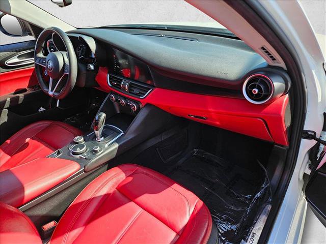 Used 2018 Alfa Romeo Giulia RWD image 19