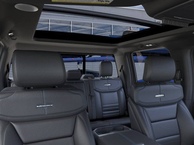 New 2026 Ford F250 Platinum AWD/4WD image 22
